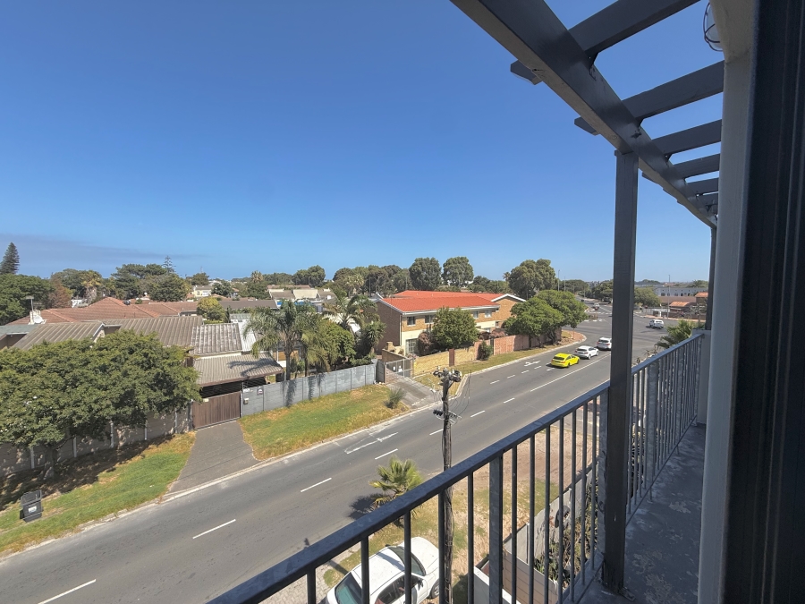 2 Bedroom Property for Sale in Table View Western Cape